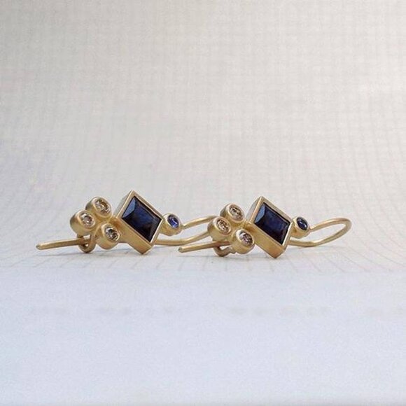 Princess Cut Sapphire Diamond (or 18k upon request) 14K Yellow Gold Drop Earring - Picture 4 of 6